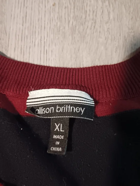 Striped Short Sleeve Knit Dress - Wine and Black - Picture 2 of 4